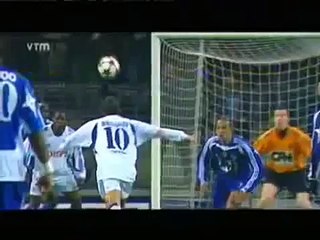 Öyle bir vurdu ki top patladı !