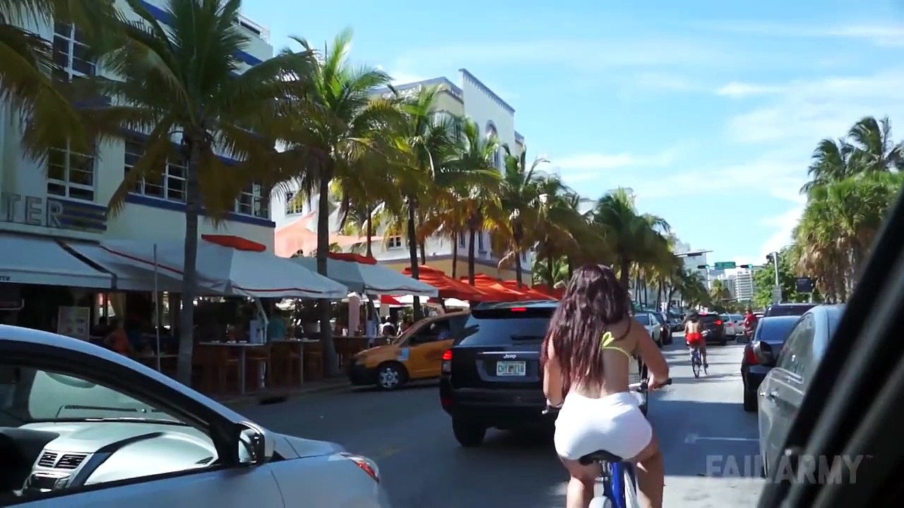 Compilation des meilleurs fails du mois d'Août 2015