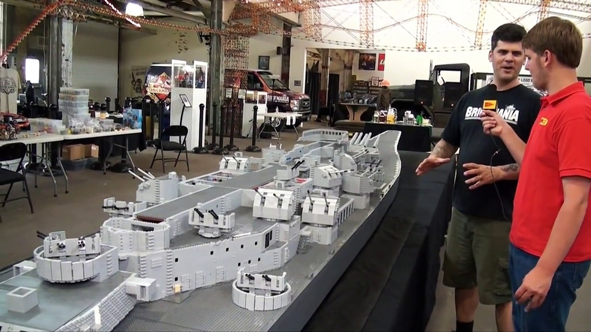 L'incroyable réplique d'un bateau de guerre en LEGO - Vidéo Dailymotion