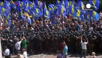 Ukrayna Parlamentosu önünde çatışma