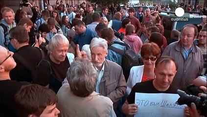 Proteste gegen Zerstörung eines historischen Mephistopheles-Reliefs in St. Petersburg durch orthodoxe Extremisten