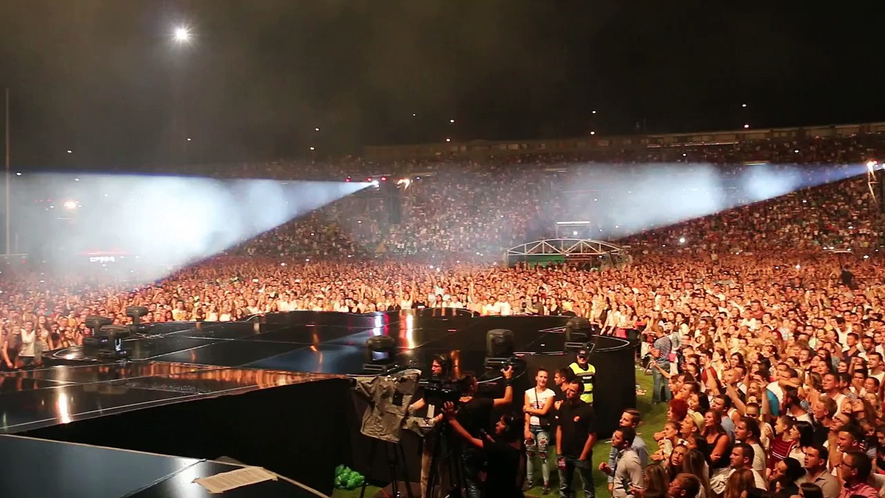 Dino Merlin - Deset mlađa (Koševo 2015)