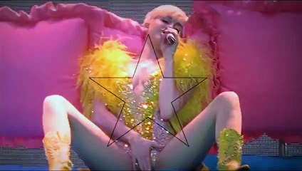 Fans Pissed Off With Zayn Malik