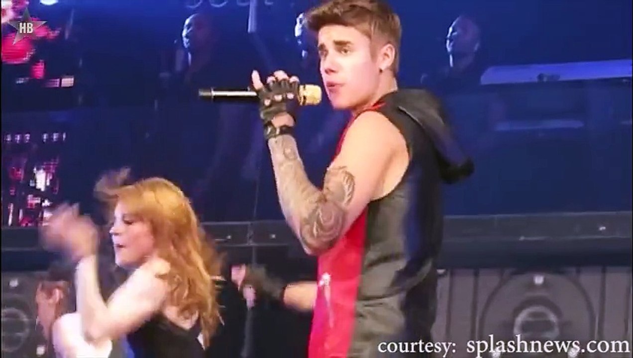 Justin Bieber Tries To Flirt With Rihanna – Did Chris Brown Get Offended