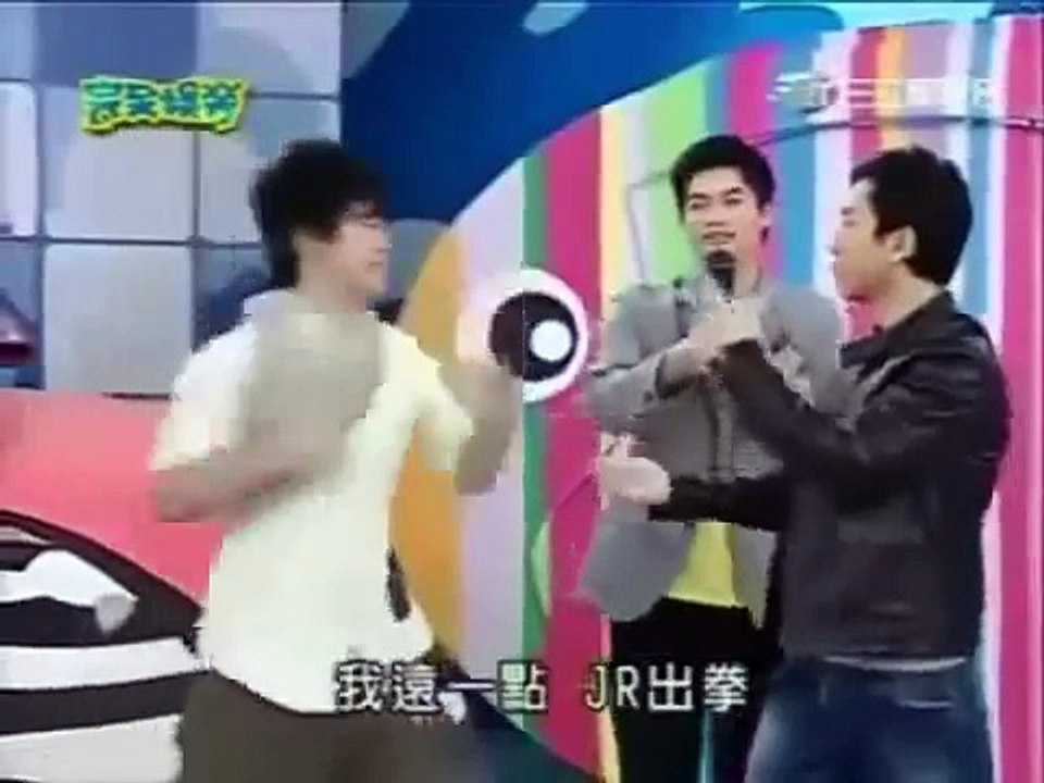 Donnie Yen shows his Wing Chun skills