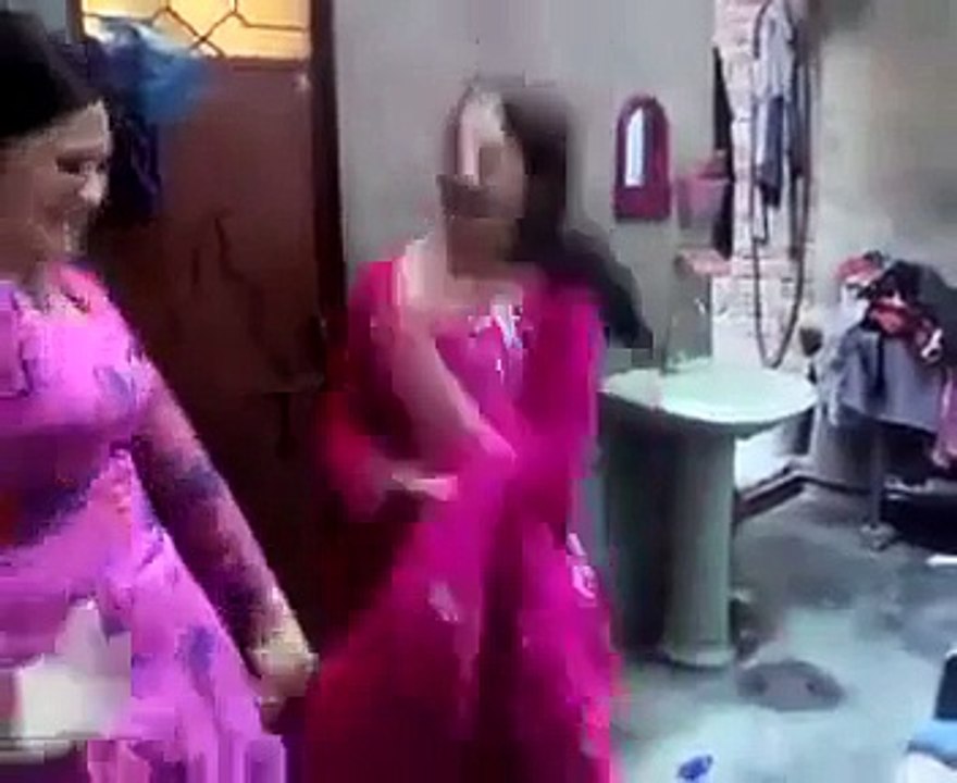 aima girls dancing at home mms new saraiki punjabi pakistani indian dubai arab dance