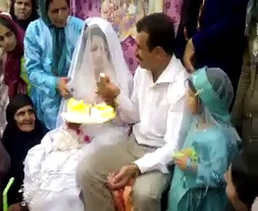 omg! dulhan na aisa kia kyaa jis per husband nay ussay shadi kay pahlay din e thappar maar dia