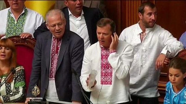 Protesti ispred ukrajinskog parlamenta