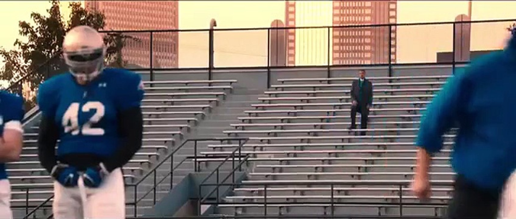 Will Smith protagoniza el trailer del drama inspirado en la NFL llamado "