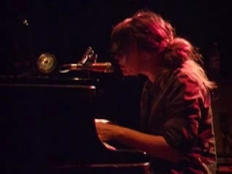Shannon Wright - 2 - 16.04.07.
