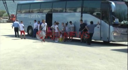 Vlorë, Radhë në port, 3000 emigrantë drejt Brindizit - Ora News-Lajmi i fundit