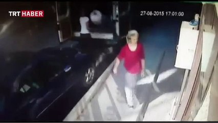 Bir kaç saniyeyle patlamadan kurtuldu!