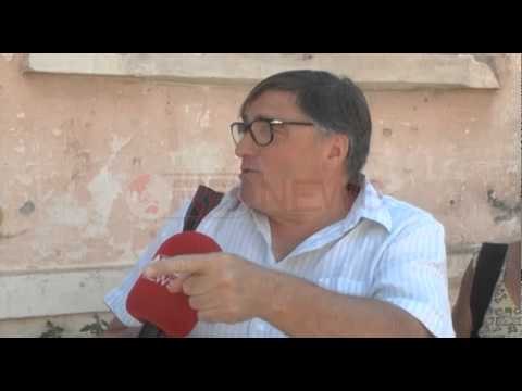 Shtëpia e Vangjush Mios, turistët e gjejnë të mbyllur, ikin të zhgënjyer- Ora News- Lajmi i fundit-