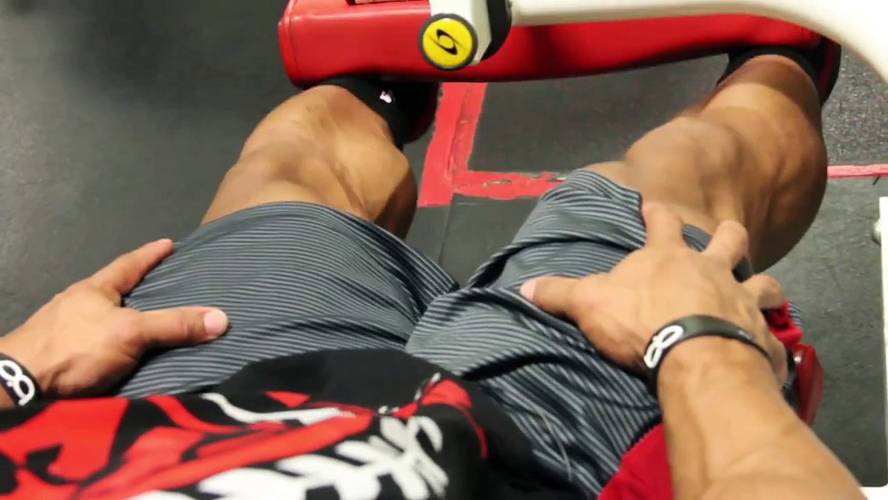 Phil Heath Does 37 Sets for Legs 5 Weeks before the Olympia - Part 1