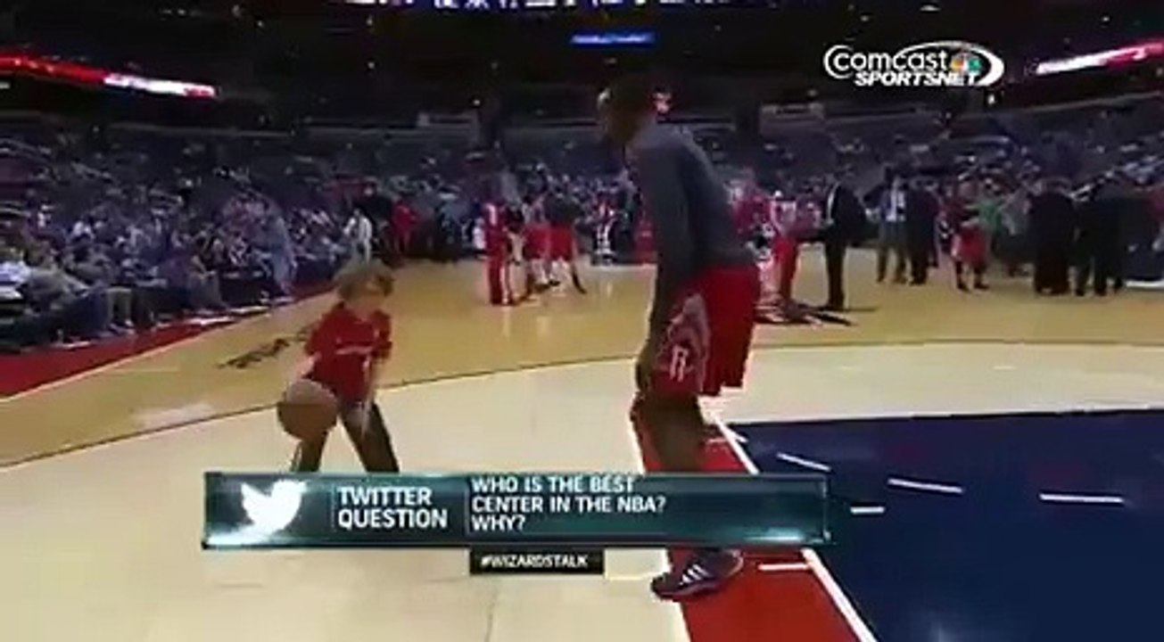 Basketball player prevented boy to throw the ball