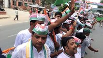 Over 2000 workers from Buxar Congress welcoming Smt Sonia Gandhi ji before Swabhiman rally