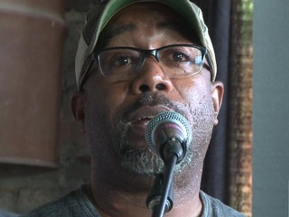 Darius Rucker - celebrates another #1