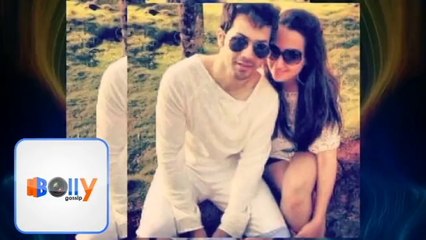 Varun Dhawan Romancing With GirlFriend Natasha Dalal 2015