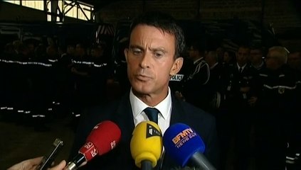Calais : "Aujourd'hui, la France n'est pas submergée", rétorque Valls à Le Pen