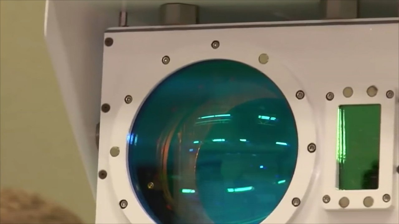 جهاز ليزر محمول لإسقاط الطائرات من دون طيار