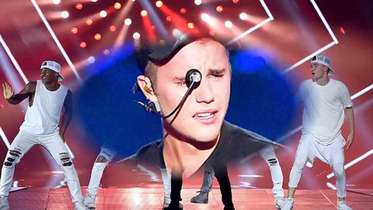 Justin Bieber crying MTV VMA 2015   Justin Bieber Performance MTV Video Music Awards