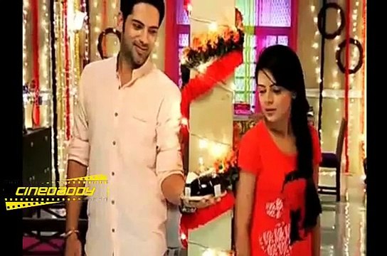 Thapki Pyar Ki Dhruv and Thapki's 'Chupke Chupke' wala romance !