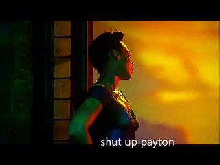 THIS GIR IS ON REEEEEEE