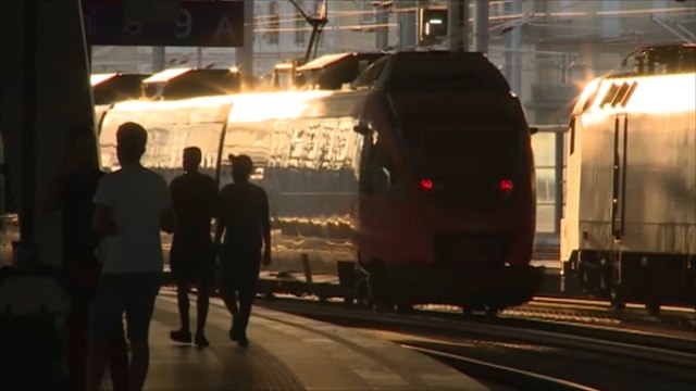 وصول قطارات اللاجئين السوريين للنمسا