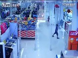 CCTV- Baby falls down in shopping mall in China