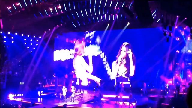 Taylor Swift & Selena Gomez - Good for You (Live Vídeo Clip)