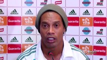 Zico: '' Ronaldinho foi contratado para jogar bem e fazer gols''