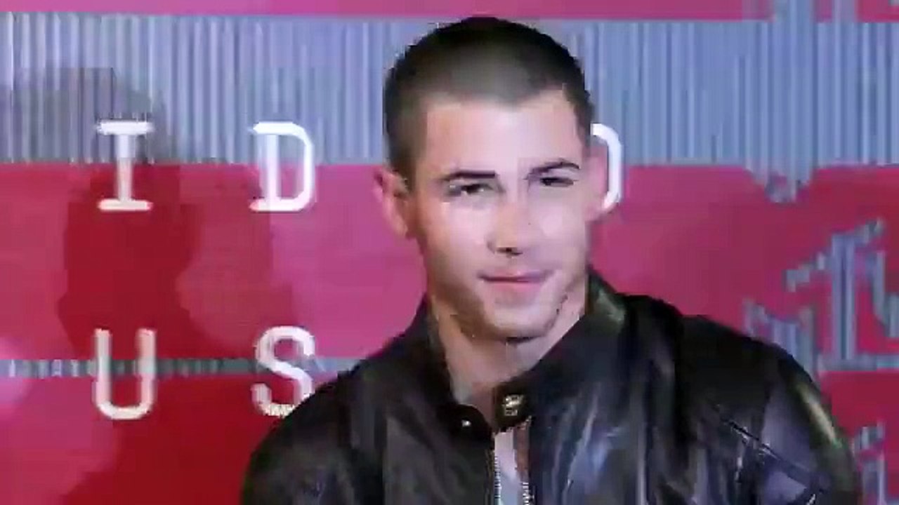 Nick Jonas lanzó videoclip de "Levels" en los MTV VMA (VIDEO)