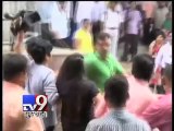 Sheena Bora Case: Indrani faints, Vidhie weeps; police custody of accused trio extended - Tv9
