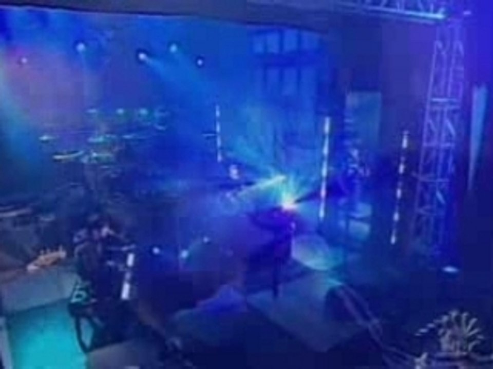 Sum 41 - Pieces - LIVE