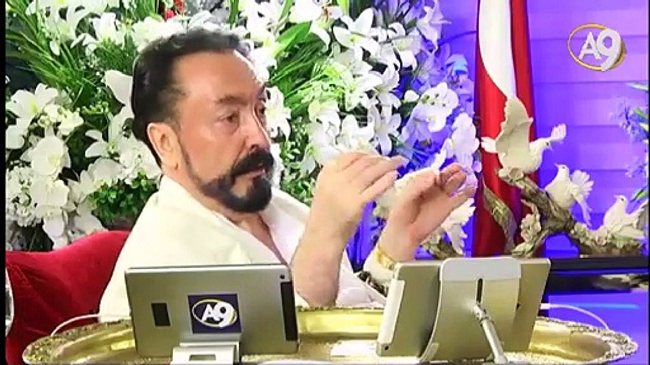 Allah kullarından sadece Kendisi'ni sevmelerini istiyor. Allah Kendisine aşık olmamızı beğeniyor