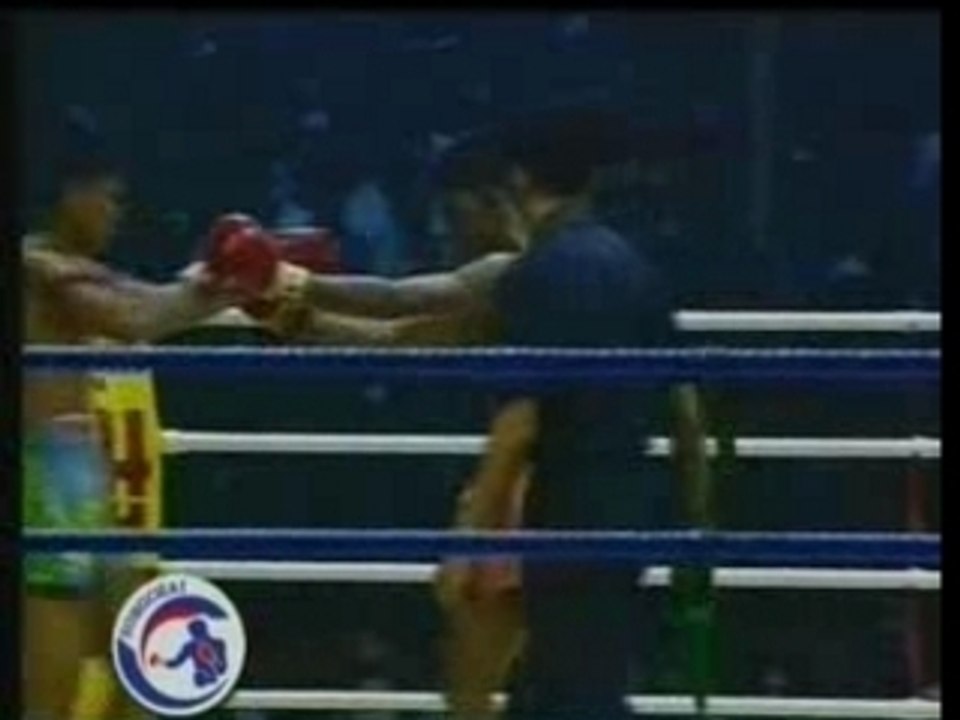 Namkabuan vs Nua Toranee Thongraja