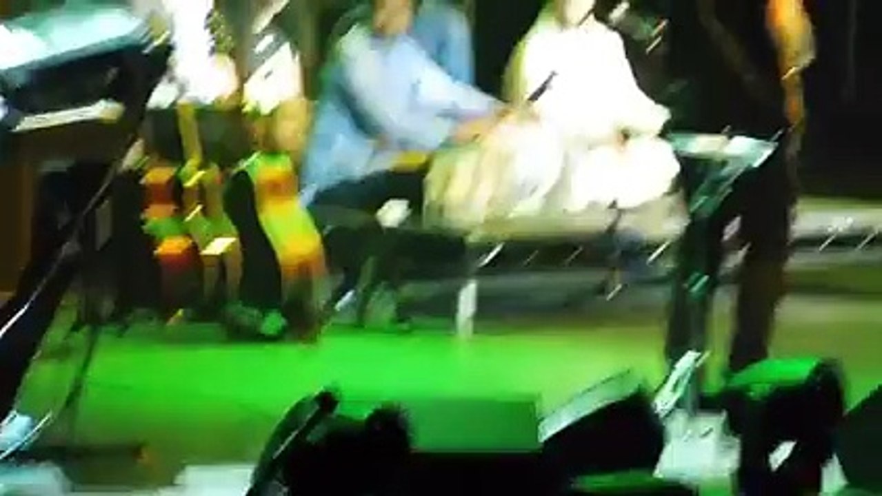 Watch Atif Aslam singing Tajdar-e-Haram LIVE for the very first time in O2 Arena. #CokeStudio8 #AtifAslam