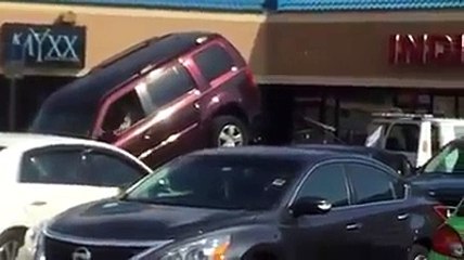 MDR : Un automobiliste mal garé tente d'échapper à la dépanneuse !