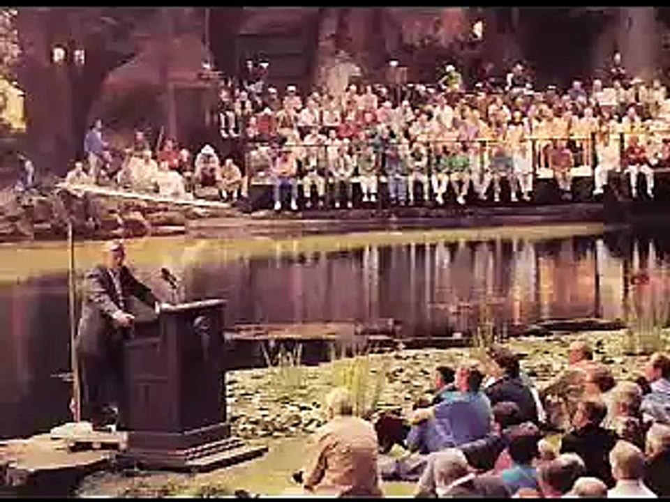 Inside Bohemian Grove (3 of 10) video Dailymotion