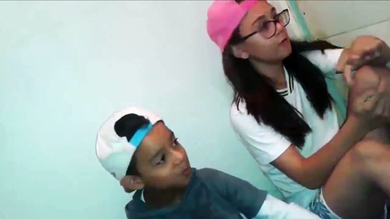 GABRIEL DANÇANDO PEPPA PIG?