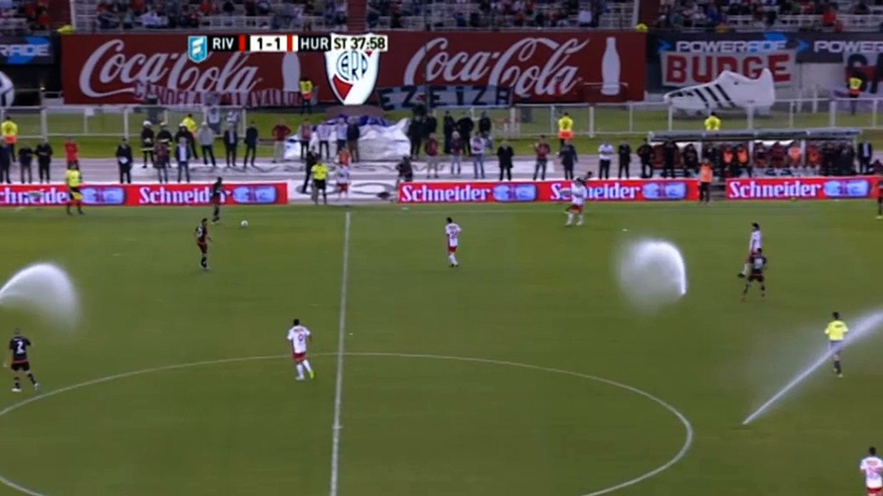Argentine - Le match de River Plate stoppé par l'arrosage automatique !