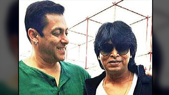 Salman Khan MEETS Shahrukh Khan's Duplicate | #LehrenTurns29