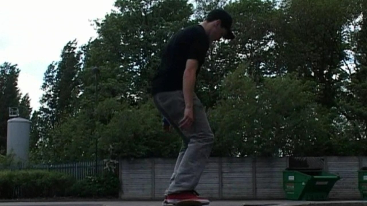 'The Back Pocket Beginners Bible' - Street video tutorial 1: The Ollie