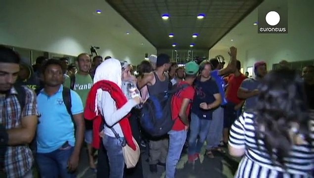 La estación de Munich, saturada: trenes con cientos de refugiados llegan a Alemania desde Hungría