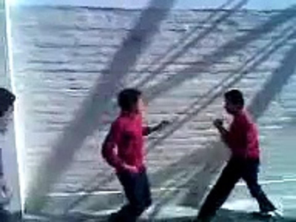 peleas en el Manuel J calle 3