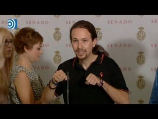 Pablo Iglesias se arranca con el lenguaje para sordos en el Senado