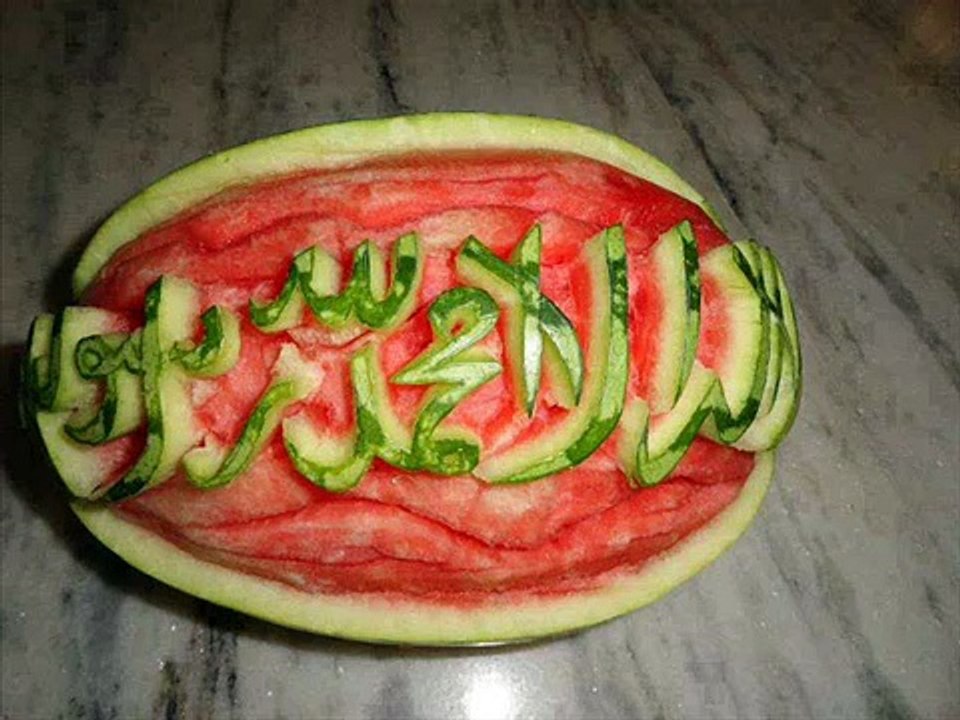 BEAST VOICE  QARI ABDUL BASET CHAR 4 QUL SHAREEF.