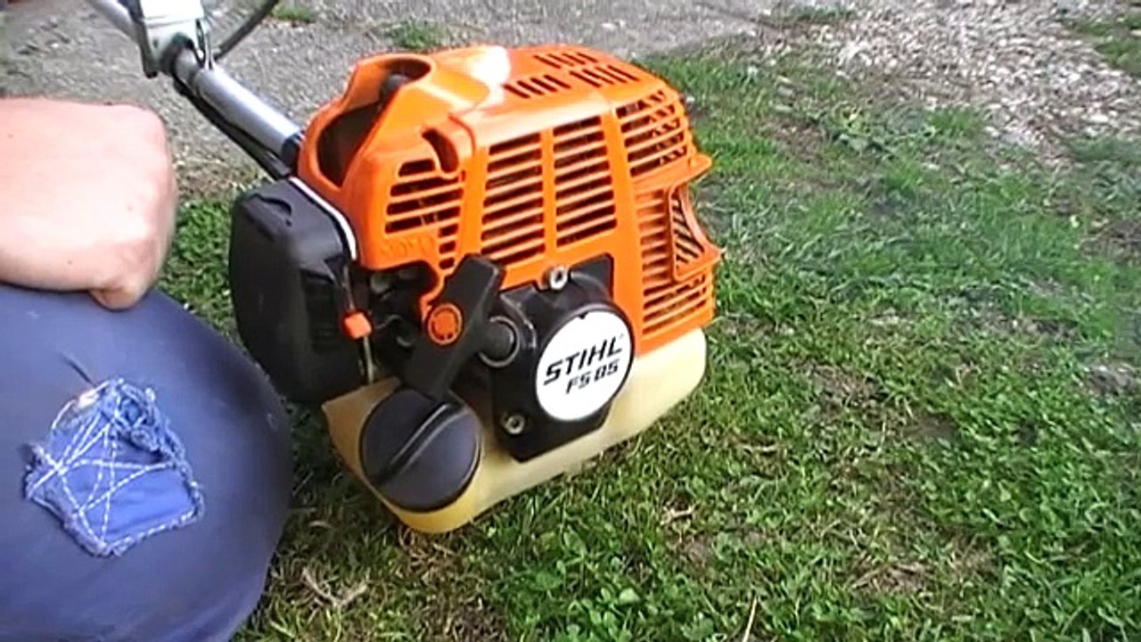 My Stihl FS 85 brushcutter with the cutting blade/knife - video Dailymotion