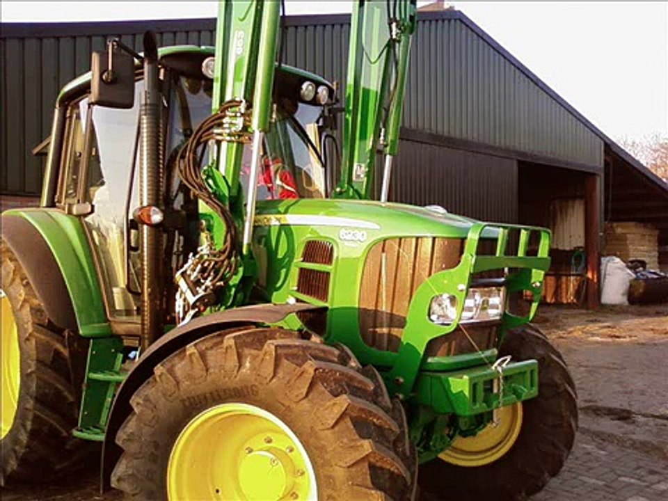 John Deere 6230