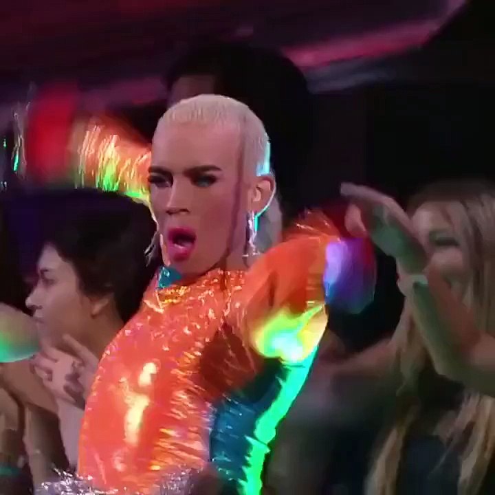 Dope Dance & Music Me AF  vine credits: MTV we are so close to 1.2M ❤️